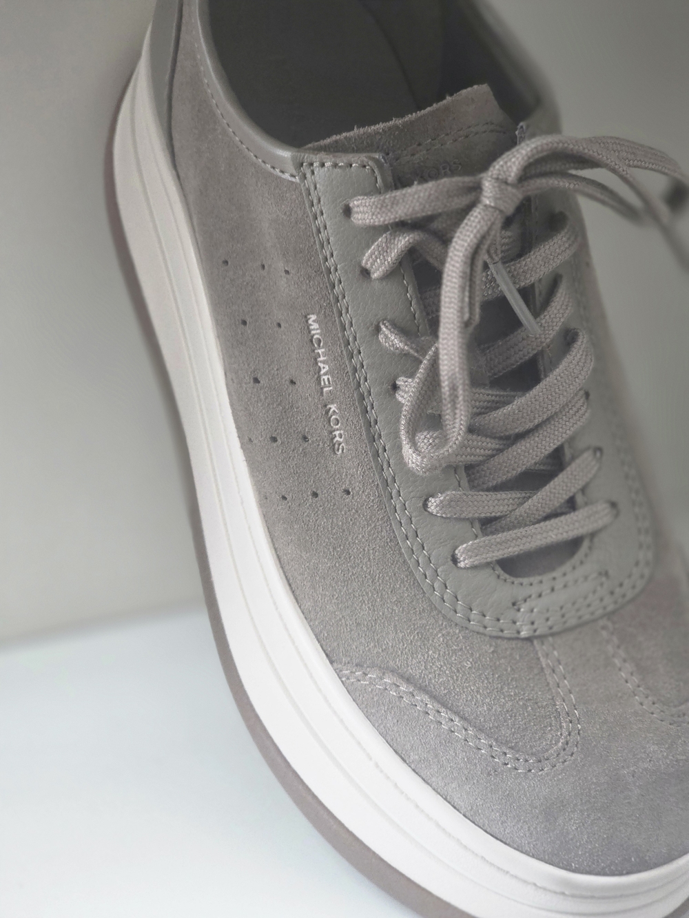 Michael Kors Men’s Gray Suede Lace-Up Sneaker Nwt - Picture 1 of 6